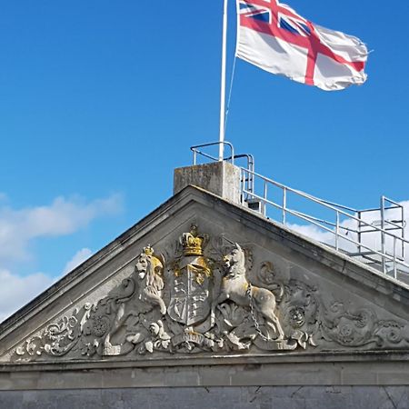 Ferienwohnung Pure B - Exceptional Views Of Tamar & Royal William Yard With Free Parking & Wifi Plymouth Exterior foto