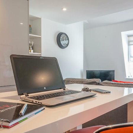 Ferienwohnung Pure B - Exceptional Views Of Tamar & Royal William Yard With Free Parking & Wifi Plymouth Exterior foto