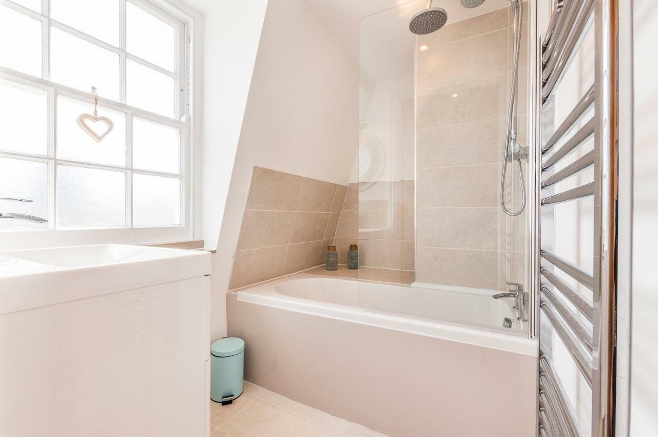Ferienwohnung Pure B - Exceptional Views Of Tamar & Royal William Yard With Free Parking & Wifi Plymouth Exterior foto