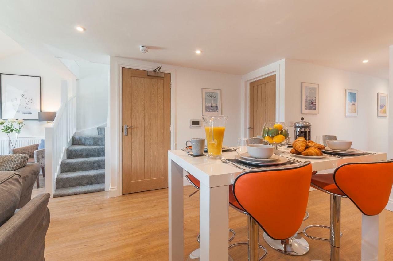 Ferienwohnung Pure B - Exceptional Views Of Tamar & Royal William Yard With Free Parking & Wifi Plymouth Exterior foto