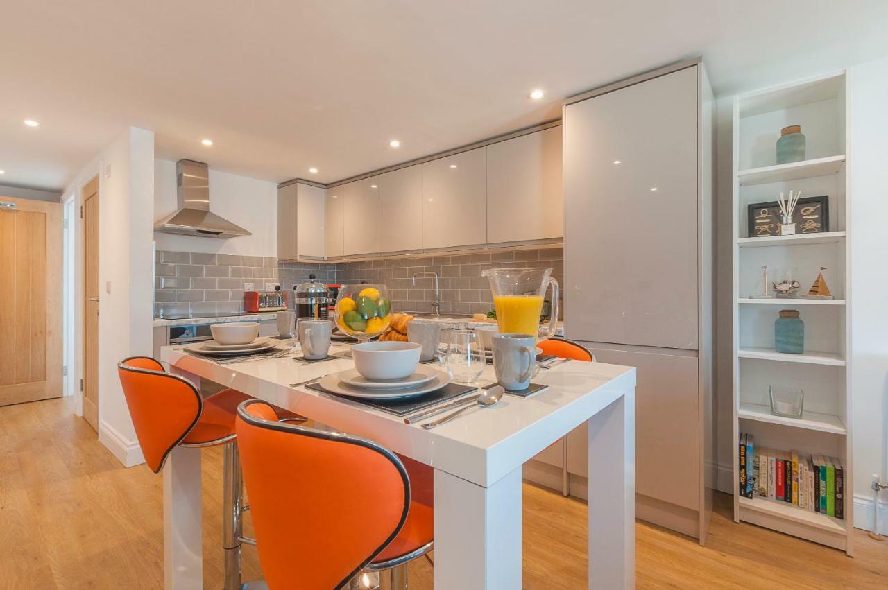 Ferienwohnung Pure B - Exceptional Views Of Tamar & Royal William Yard With Free Parking & Wifi Plymouth Exterior foto