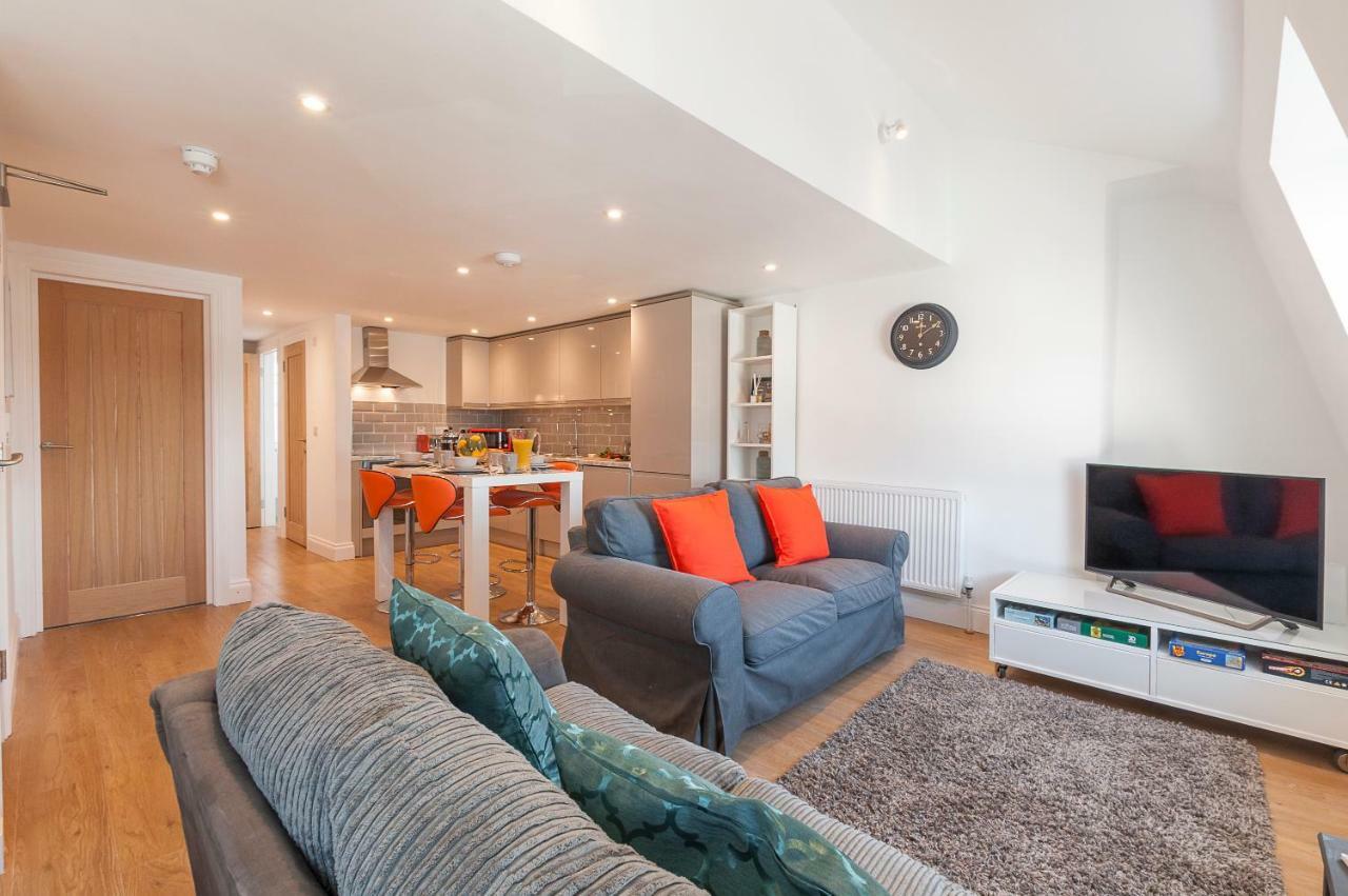 Ferienwohnung Pure B - Exceptional Views Of Tamar & Royal William Yard With Free Parking & Wifi Plymouth Exterior foto