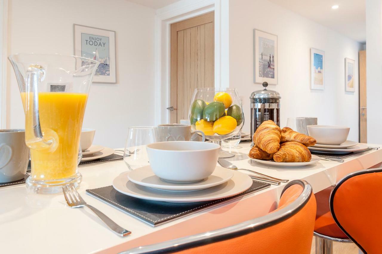 Ferienwohnung Pure B - Exceptional Views Of Tamar & Royal William Yard With Free Parking & Wifi Plymouth Exterior foto