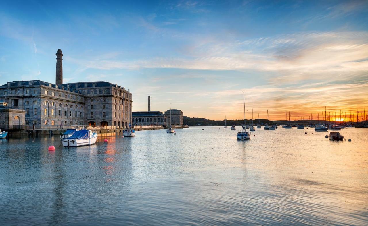 Ferienwohnung Pure B - Exceptional Views Of Tamar & Royal William Yard With Free Parking & Wifi Plymouth Exterior foto